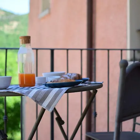 Agriturismo Cardella Farmház *