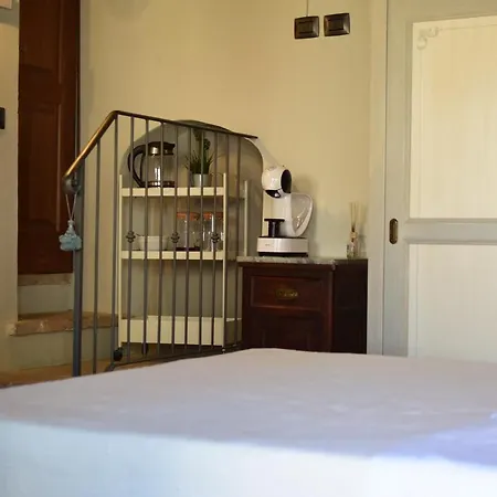 Cardella Farm stay *